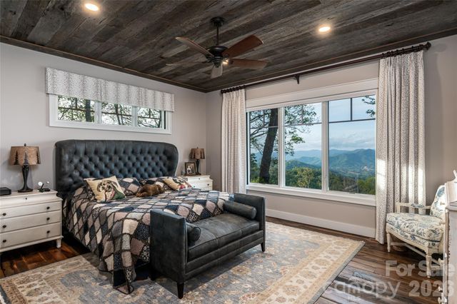 376 Wandering Trail, Waynesville, NC 28785