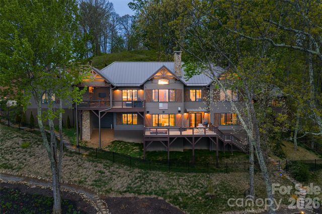 376 Wandering Trail, Waynesville, NC 28785