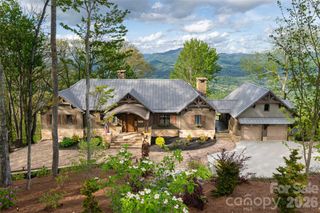 376 Wandering Trail, Waynesville, NC 28785