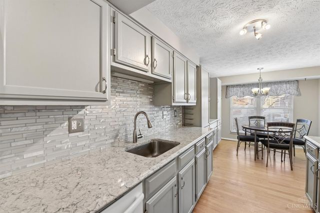 3030 Stratford Court, Loveland, OH 45140