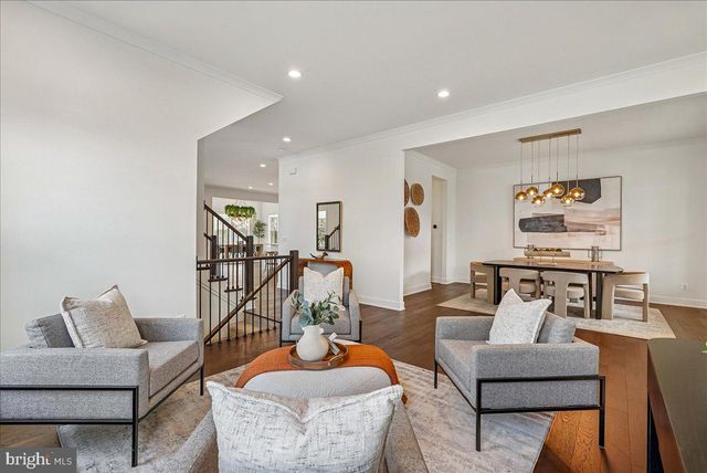 25000 FALLING BROOK CIR, Aldie, VA 20105