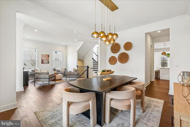 25000 FALLING BROOK CIR, Aldie, VA 20105