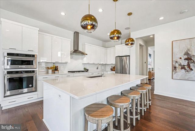 25000 FALLING BROOK CIR, Aldie, VA 20105