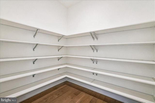 25000 FALLING BROOK CIR, Aldie, VA 20105