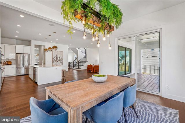 25000 FALLING BROOK CIR, Aldie, VA 20105