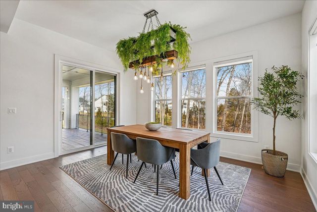 25000 FALLING BROOK CIR, Aldie, VA 20105