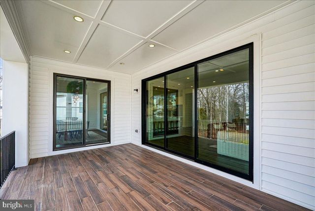 25000 FALLING BROOK CIR, Aldie, VA 20105