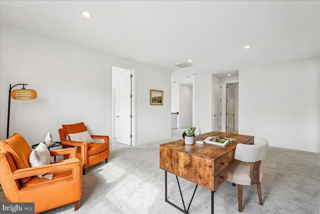 25000 FALLING BROOK CIR, Aldie, VA 20105