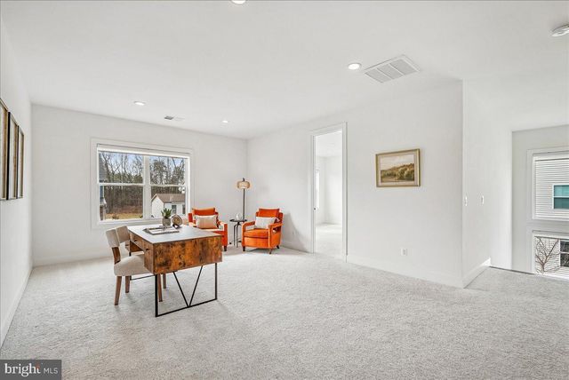 25000 FALLING BROOK CIR, Aldie, VA 20105