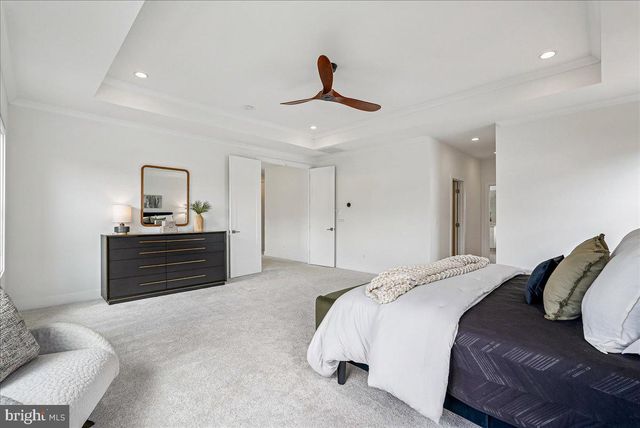 25000 FALLING BROOK CIR, Aldie, VA 20105