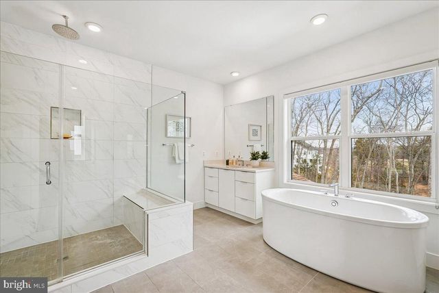 25000 FALLING BROOK CIR, Aldie, VA 20105