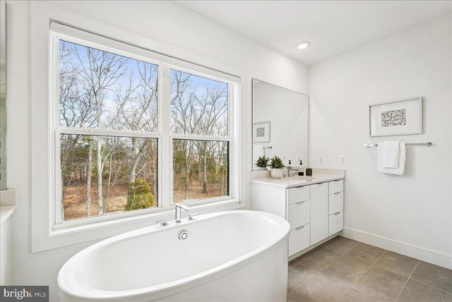 25000 FALLING BROOK CIR, Aldie, VA 20105