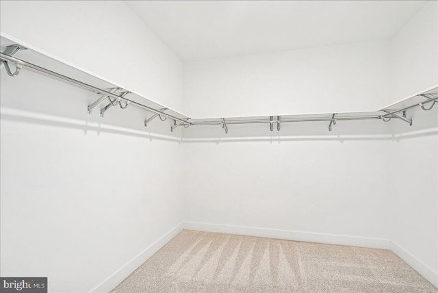 25000 FALLING BROOK CIR, Aldie, VA 20105