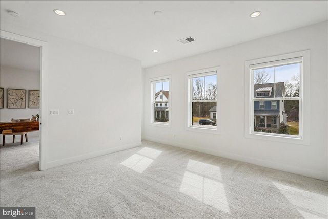 25000 FALLING BROOK CIR, Aldie, VA 20105