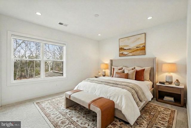 25000 FALLING BROOK CIR, Aldie, VA 20105