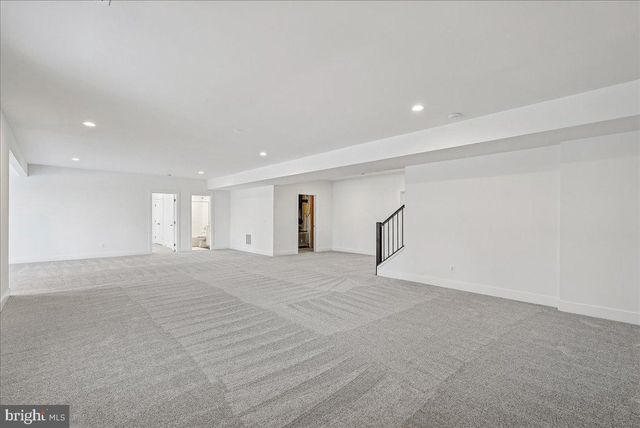 25000 FALLING BROOK CIR, Aldie, VA 20105