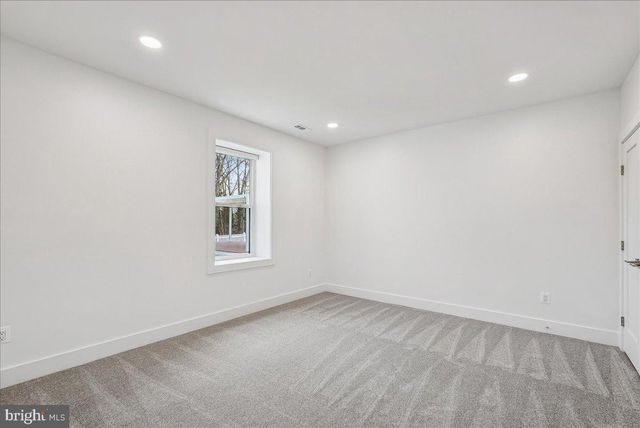 25000 FALLING BROOK CIR, Aldie, VA 20105