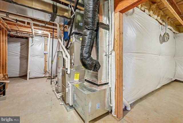 25000 FALLING BROOK CIR, Aldie, VA 20105