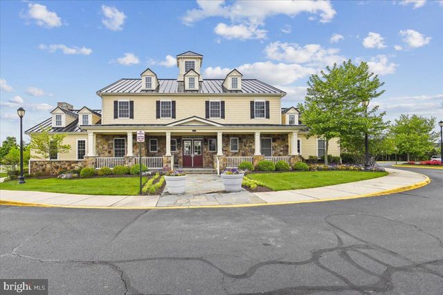 25000 FALLING BROOK CIR, Aldie, VA 20105