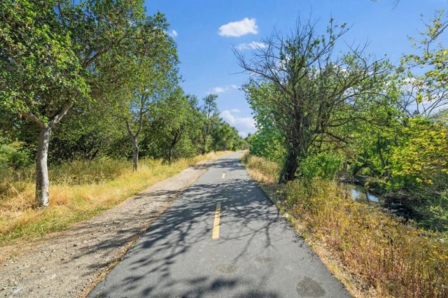 402 Union Avenue A, Campbell, CA 95008