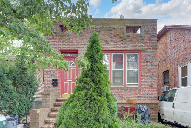 392 E 7TH Street, New York City, NY 11218