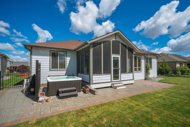 9901 W January Dr, Cheney, WA 99004