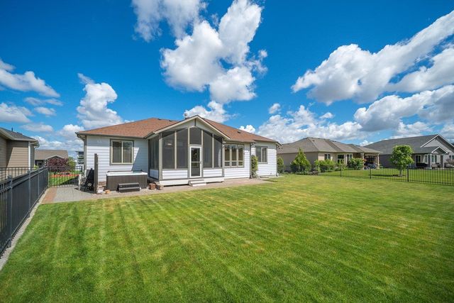 9901 W January Dr, Cheney, WA 99004