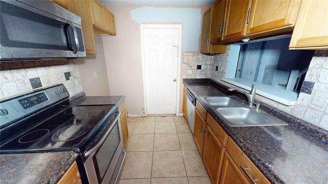 134 Wexford DR E, Suffolk, VA 23434