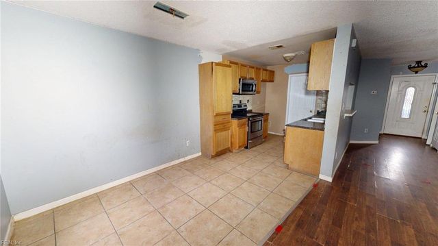 134 Wexford DR E, Suffolk, VA 23434