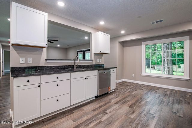 230 Ghen Rd, Brandenburg, KY 40108