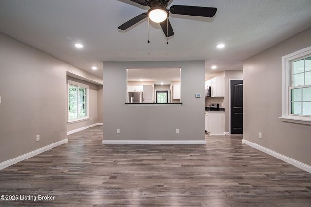 230 Ghen Rd, Brandenburg, KY 40108