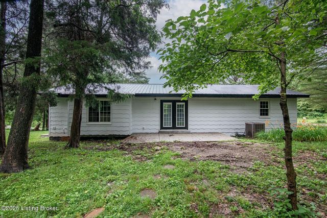 230 Ghen Rd, Brandenburg, KY 40108