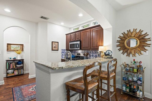 6708 Menchaca RD 2, Austin, TX 78745