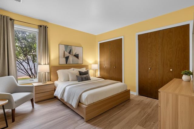 8745 Janeway Court J3, Munster, IN 46321