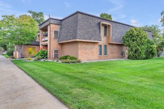 8745 Janeway Court J3, Munster, IN 46321