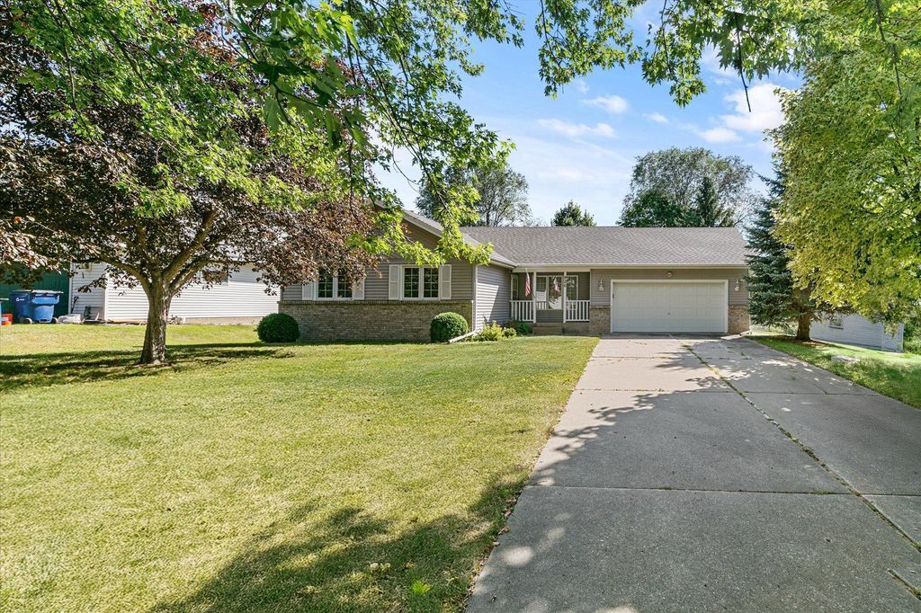 926 21st Street SE, Saint Cloud, MN 56304