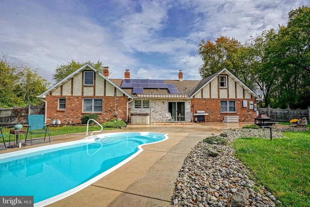 142 MAIN RD, Hammonton, NJ 08037