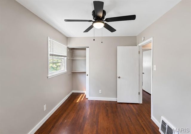 452 Shepley Drive, St Louis, MO 63137