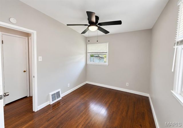 452 Shepley Drive, St Louis, MO 63137