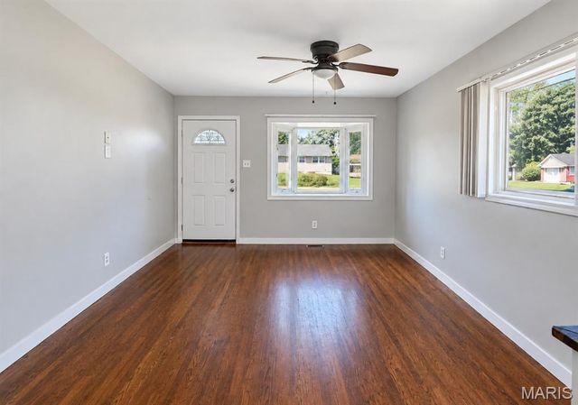 452 Shepley Drive, St Louis, MO 63137