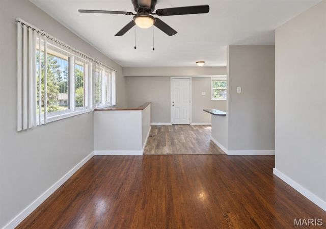 452 Shepley Drive, St Louis, MO 63137