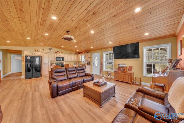 65 County Road 340, Geraldine, AL 35974