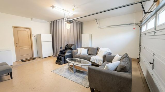 308 Los Cobos LN, Georgetown, TX 78626