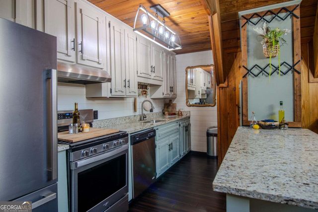 525 Riverside Drive, East Ellijay, GA 30540