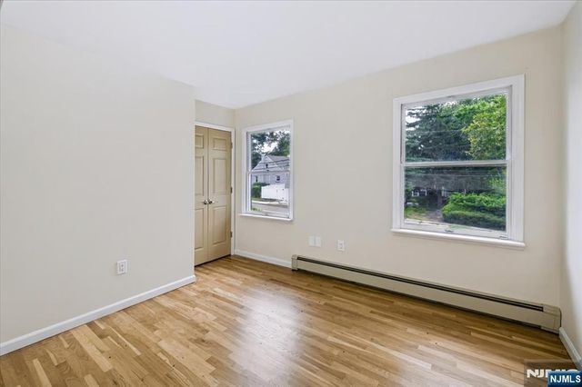 156 River Road, New Milford, NJ 07646