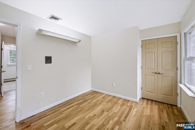 156 River Road, New Milford, NJ 07646