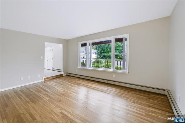 156 River Road, New Milford, NJ 07646
