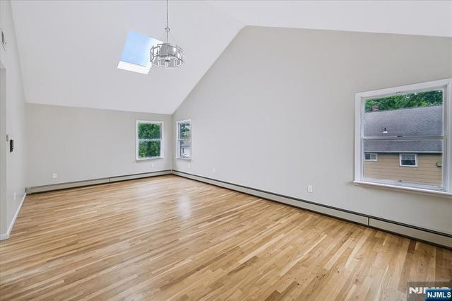 156 River Road, New Milford, NJ 07646