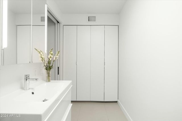 1717 N 1st Avenue Unit 215, Phoenix, AZ 85003