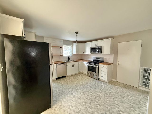 108 S Monroe Street, Bay City, MI 48708